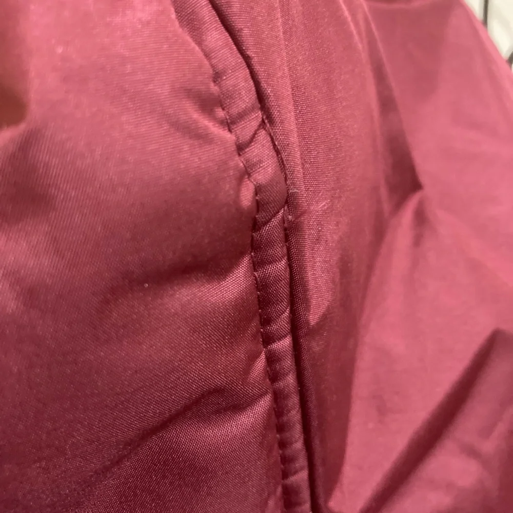 WHALES TAIL red puffer jacket size medium for kids